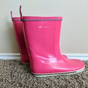 Hot Pink Short Tretorn Rain Boots